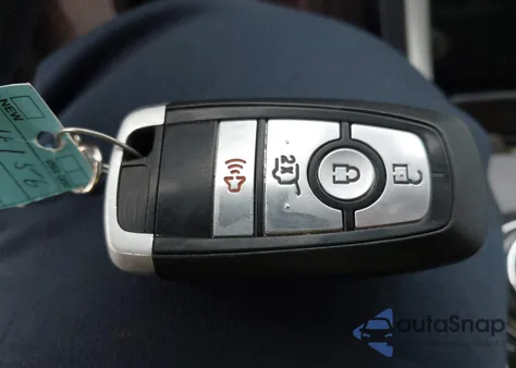 2020 Ford Fusion S z USA, uszkodzony, nr VIN 3FA6P0G76LR101918